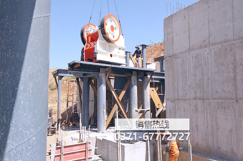 石料生产线中反击式破碎机的工艺过程使用